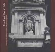 London's town halls : the architecture of local government from 1840 to the present /