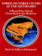 Three hundred years at the keyboard : a piano source book from Bach to the moderns : historical background, composers, styles, compositions, national schools /