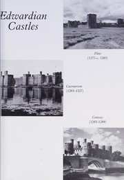 Caernarvon Castle = Castell Caernarfon : an illustrated souvenir /